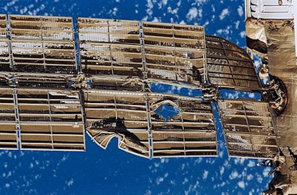 Fig. 3 Damaged_Spektr_solar_array