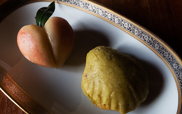 Frutti di Martorana e feddri di lu Cancilleri