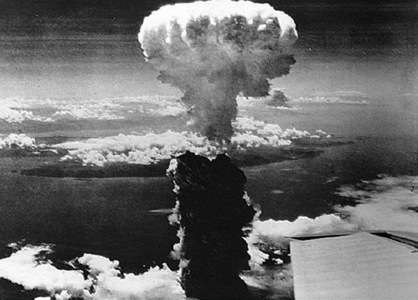 Il-“fungo”-atomico-sopra-Nagasaki