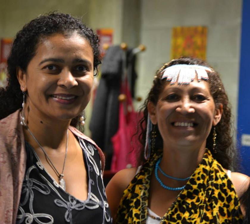 Figure 3 Bernedette Muthien, ricercatrice accademica KhoeSan e Jean Burgess esponente del popolo KhoeSan in Sudafrica. Credit_Associazione Laima, Culture Indigene diPace2012