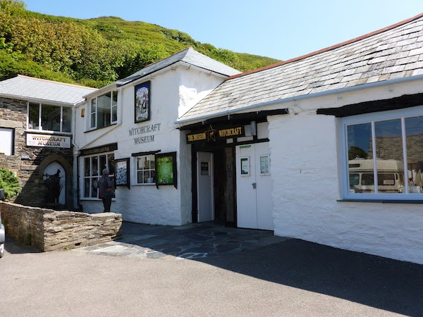 Foto9 Boscalste (Cornovaglia). Museo della Stregoneria